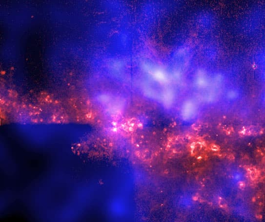 Hot Gas Halo Detected Around Galaxy NGC 4631