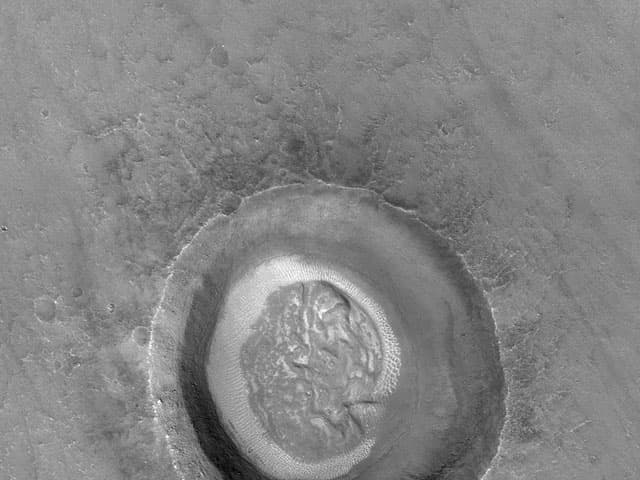 Brain Crater on Mars