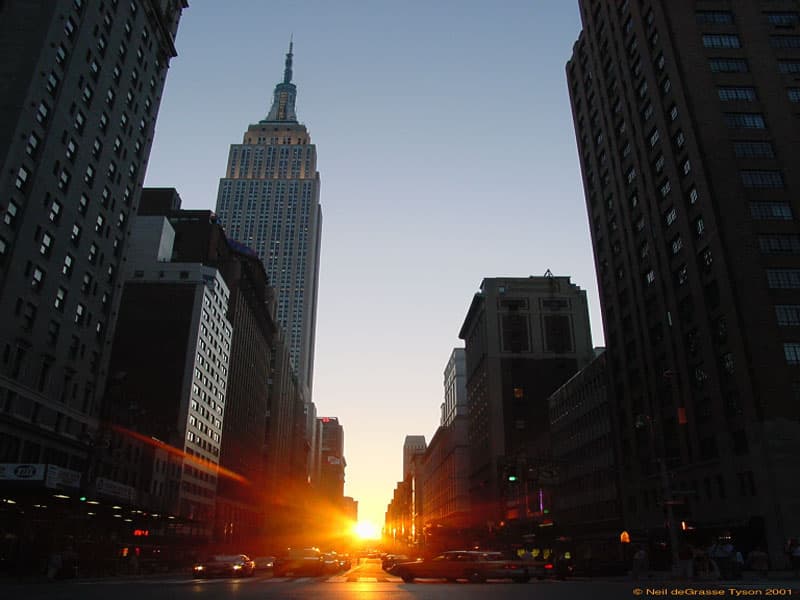 Manhattanhenge: A New York Sunset