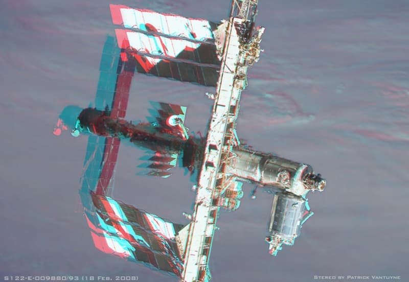 Stereo Space Station