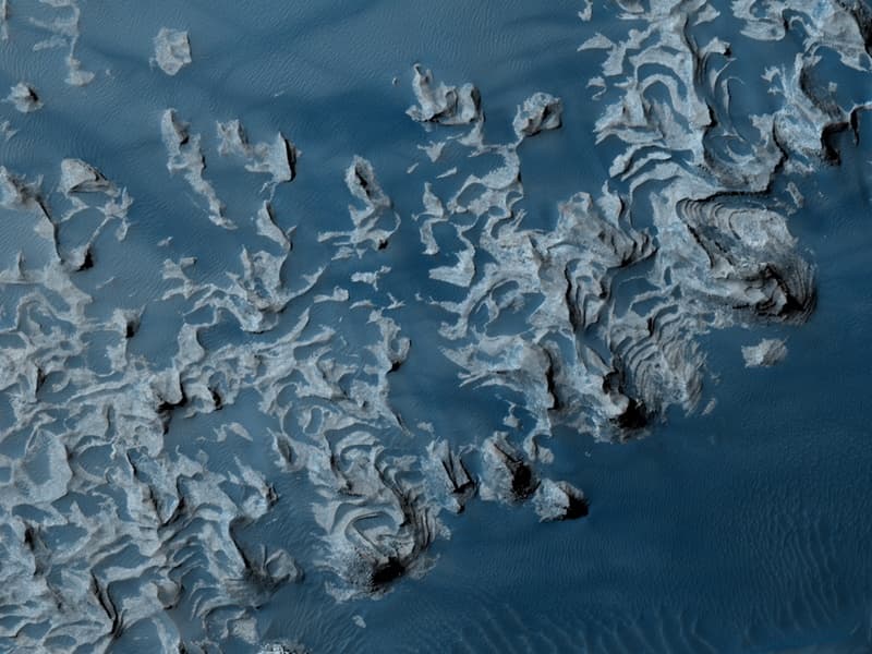 Layers in Aureum Chaos