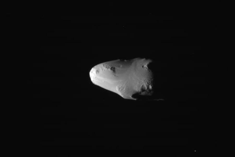 An Unusually Smooth Surface on Saturn's Calypso
