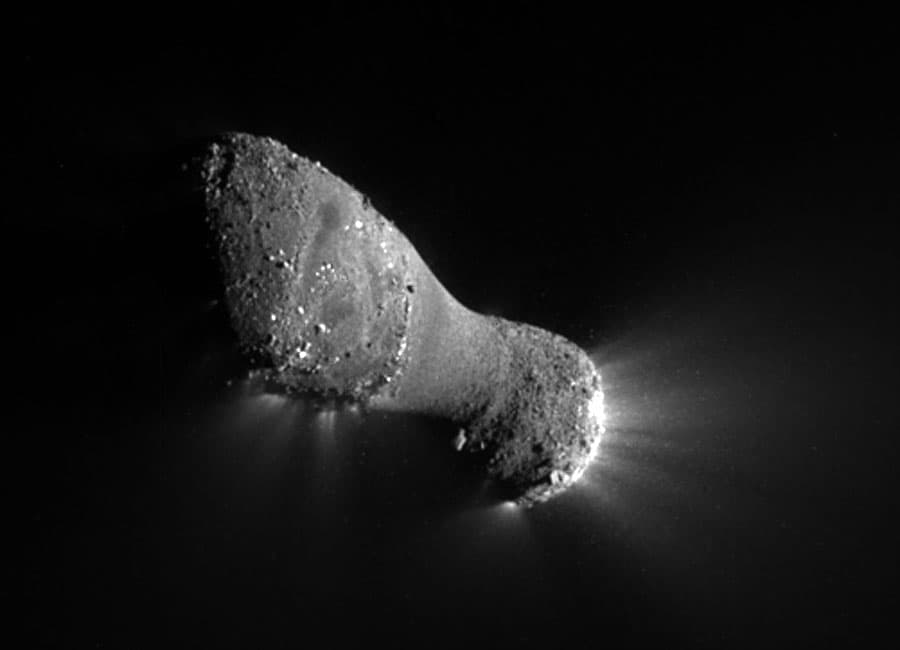 700 Kilometers Below Comet Hartley 2