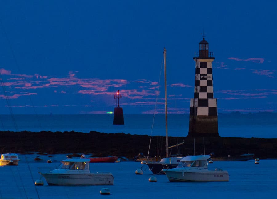 Green Flash and Super Moon