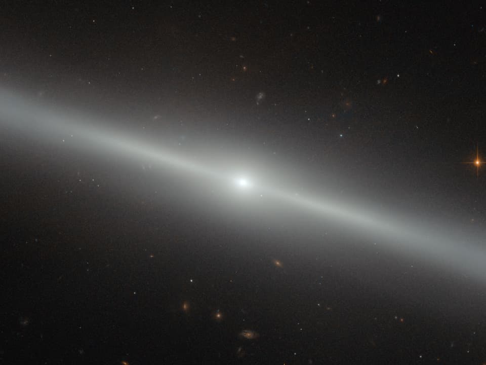 NGC 4762: A Galaxy on the Edge