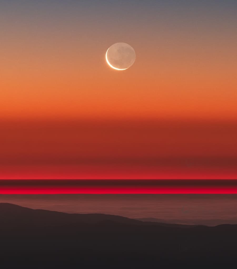 Old Moon in the New Moon's Arms