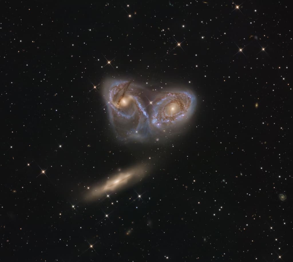 Three Galaxies in Pavo