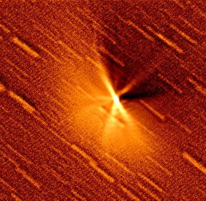 More Jets From Comet Hale-Bopp
Credit: